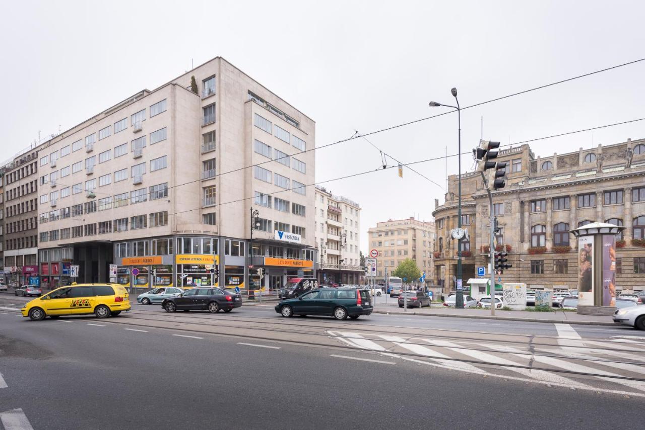Merkur Apartments Prag Exteriör bild